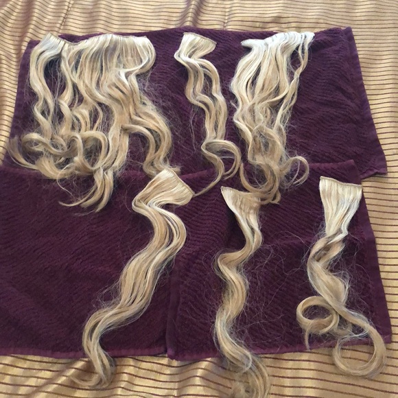 Accessories - Gorgeous blonde hair extensions💛 Accessories - Gorgeous blonde hair extensions💛